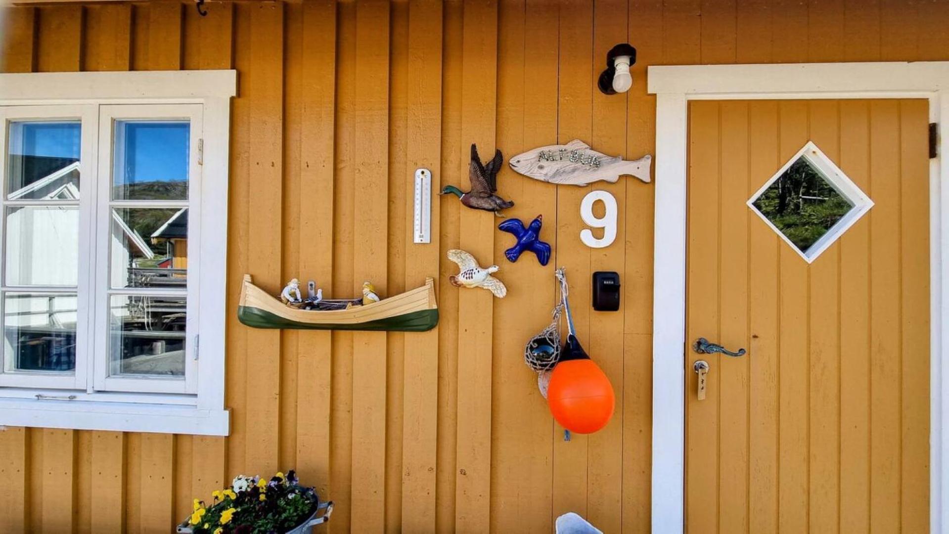 Vila Koselig Rorbu Pa Tind Sørvågen Exteriér fotografie